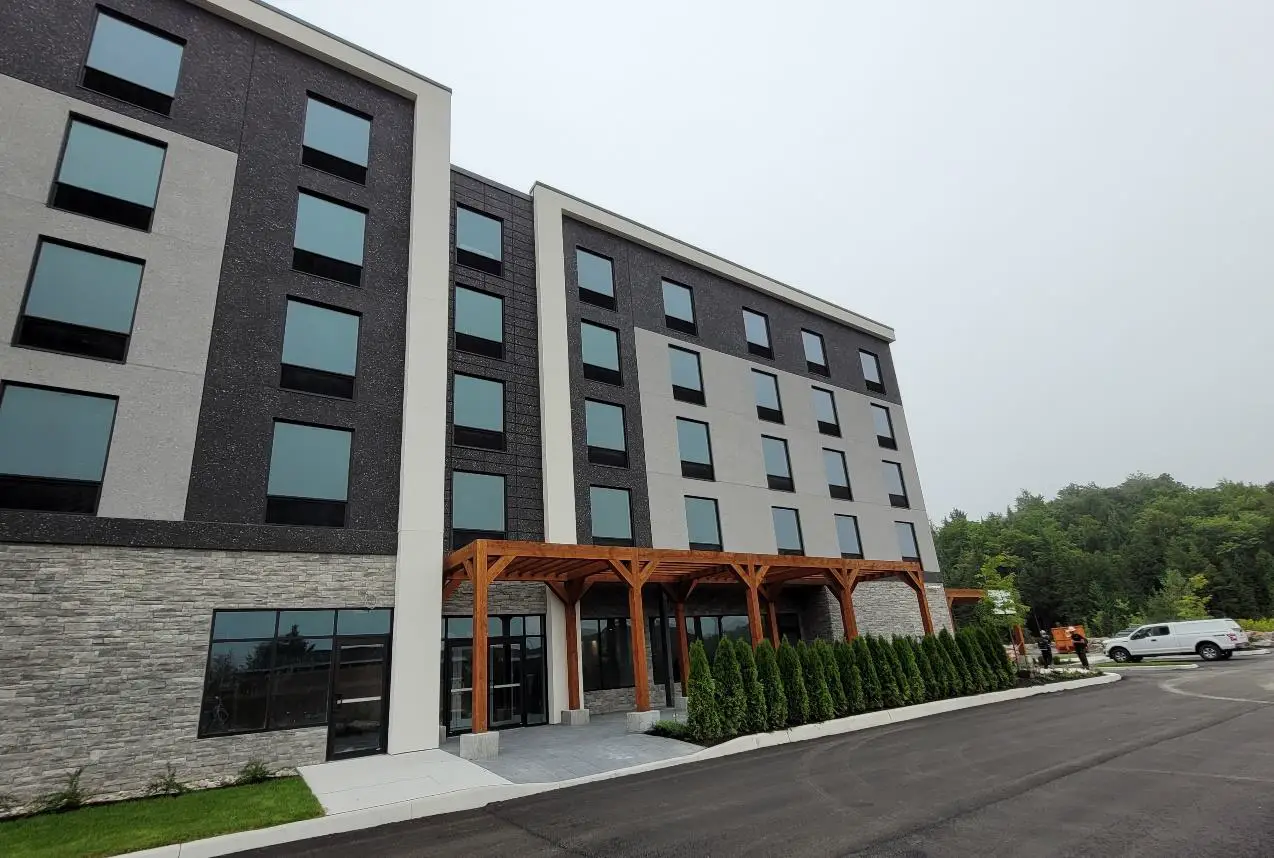 Home 2 Suites by Hilton - EIFS Council of Canada